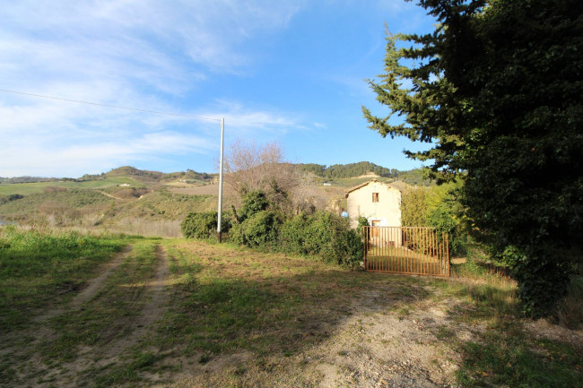 Casale Colonico in vendita a Monteprandone