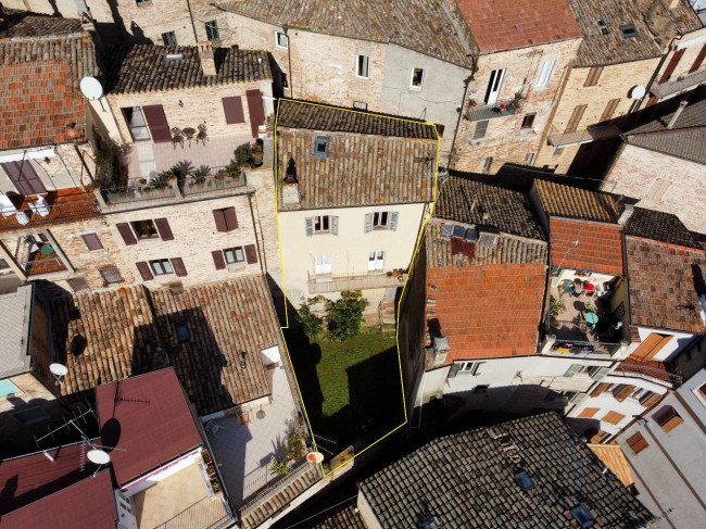 Casa cielo - terra in Vendita a Ripatransone