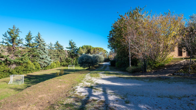 Casale Colonico in vendita a Civitanova Marche