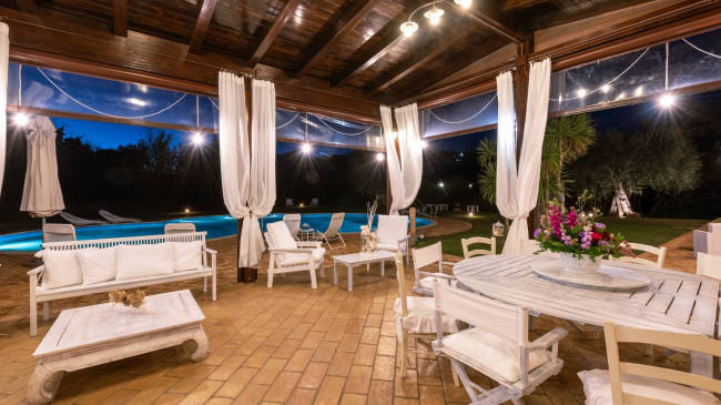 Casale Colonico in vendita a Civitanova Marche