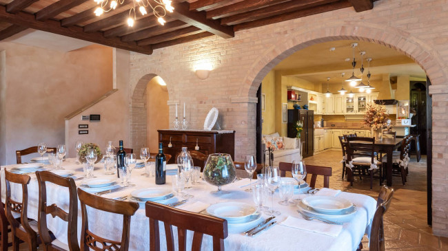 Casale Colonico in vendita a Civitanova Marche