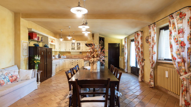 Casale Colonico in vendita a Civitanova Marche