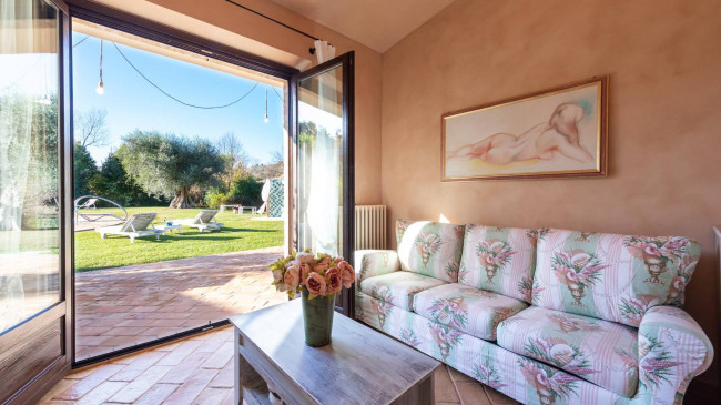 Casale Colonico in vendita a Civitanova Marche