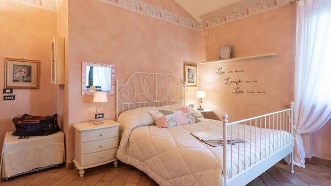 Casale Colonico in vendita a Civitanova Marche