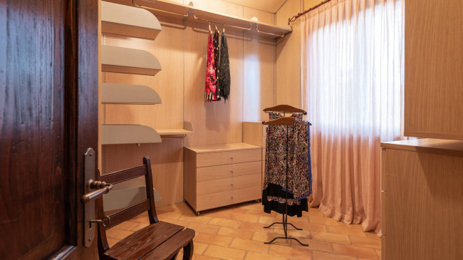 Casale Colonico in vendita a Civitanova Marche