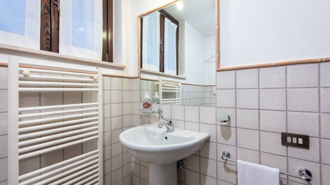 Casale Colonico in vendita a Civitanova Marche