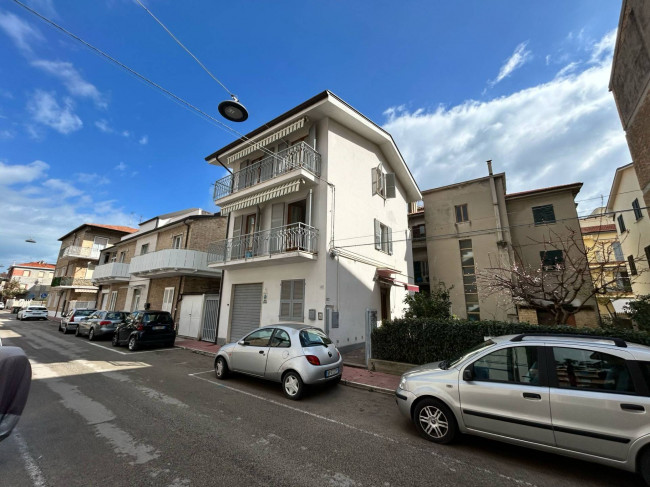 Casa cielo - terra in vendita a Grottammare