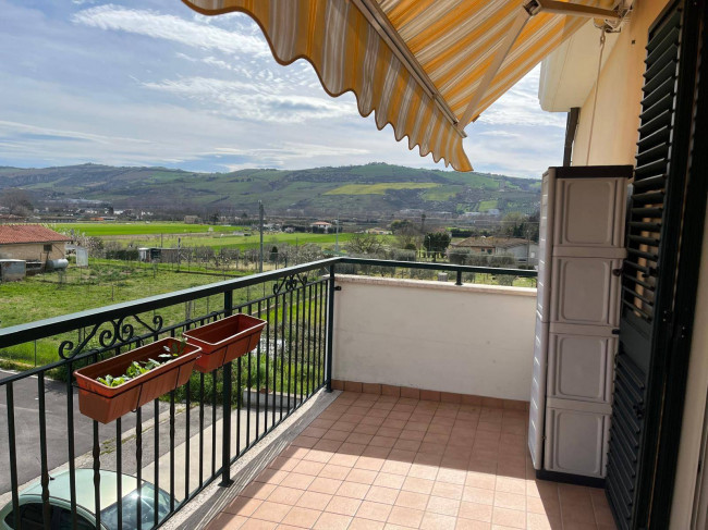 Appartamento in vendita a Colli del Tronto