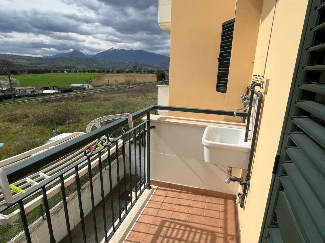 Appartamento in vendita a Colli del Tronto