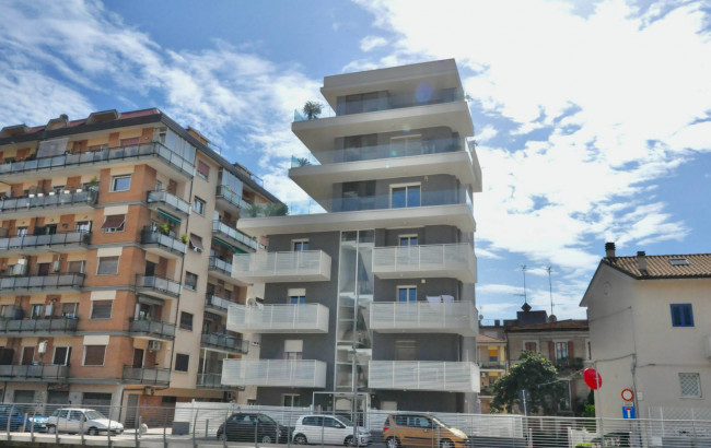 Garage / Autorimessa / Box in vendita a San Benedetto del Tronto