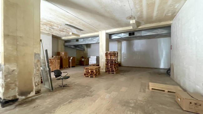 Locale Artigianale / Deposito in vendita a San Benedetto del Tronto