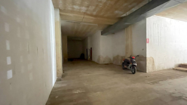 Locale Artigianale / Deposito in vendita a San Benedetto del Tronto