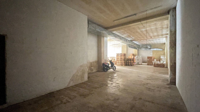 Locale Artigianale / Deposito in vendita a San Benedetto del Tronto