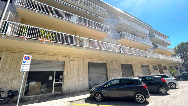 Locale Artigianale / Deposito in vendita a San Benedetto del Tronto