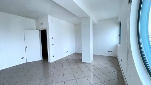 Ufficio / Studio Professionale in affitto a San Benedetto del Tronto