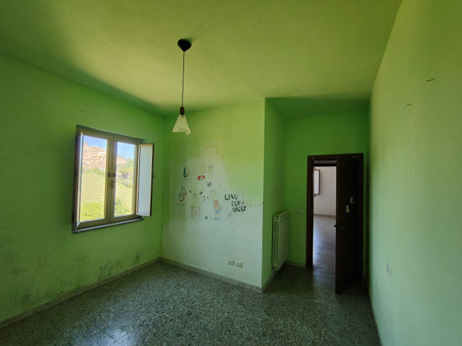 Casale Colonico Rustico in vendita a Spinetoli