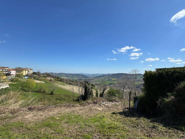 Casale Colonico Rustico in vendita a Force