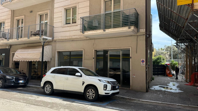 Locale Commerciale in Affitto a San Benedetto del Tronto