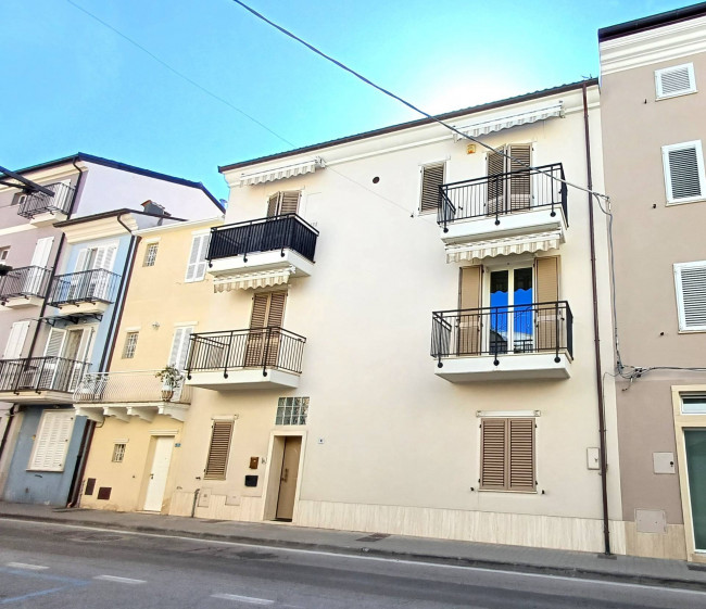Stabile / Palazzo in vendita a San Benedetto del Tronto
