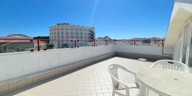 Stabile / Palazzo in vendita a Alba Adriatica