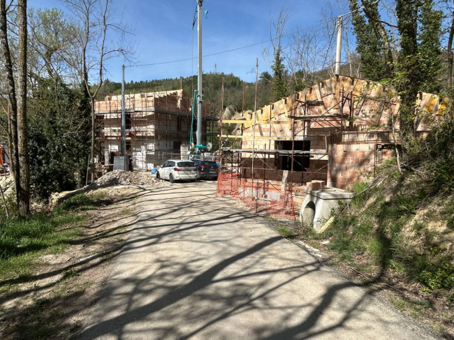 Casale Colonico Rustico in vendita a Palmiano