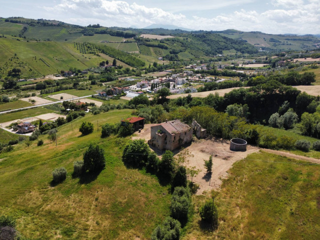 Casale Colonico Rustico in vendita a Ripatransone