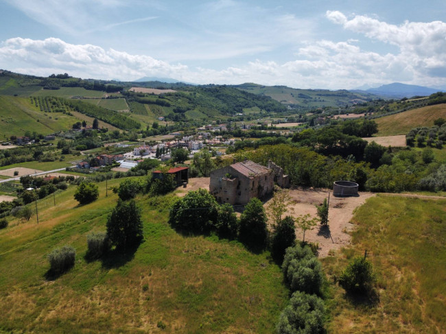 Casale Colonico Rustico in vendita a Ripatransone