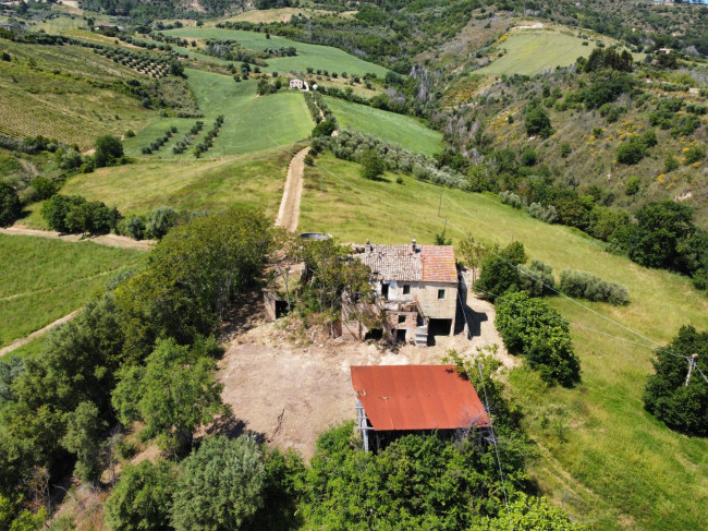 Casale Colonico Rustico in vendita a Ripatransone