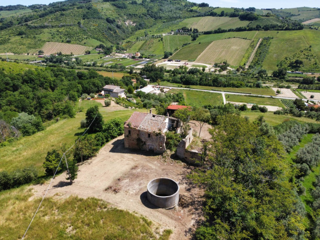 Casale Colonico Rustico in vendita a Ripatransone