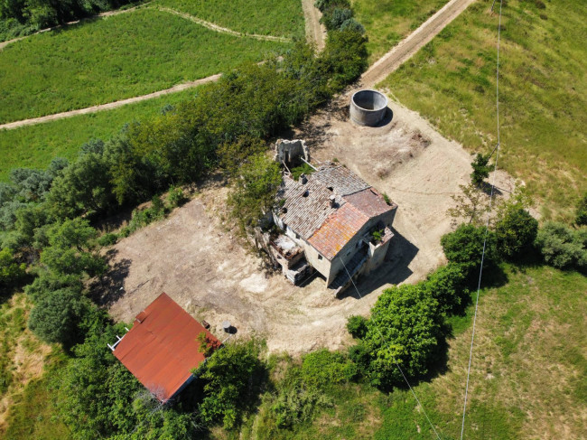 Casale Colonico Rustico in vendita a Ripatransone