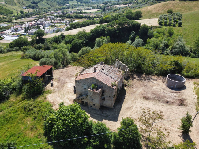 Casale Colonico Rustico in vendita a Ripatransone