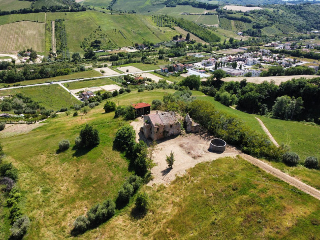 Casale Colonico Rustico in vendita a Ripatransone