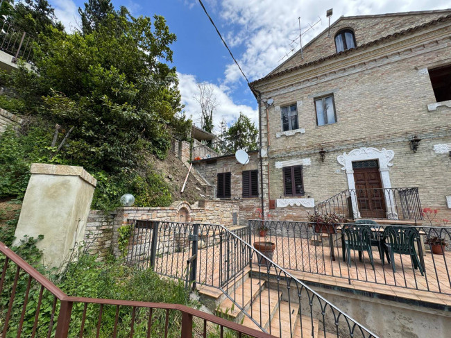 Casa cielo - terra in vendita a Montelparo