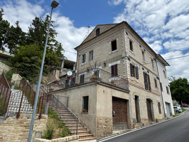 Casa cielo - terra in vendita a Montelparo