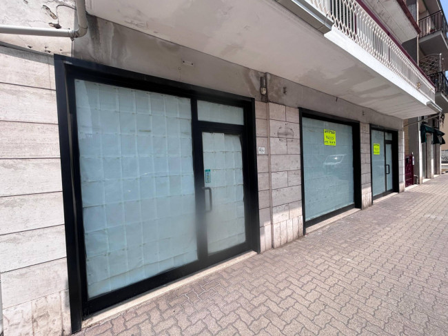 Locale Commerciale in affitto a San Benedetto del Tronto