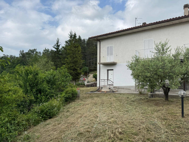 Casa cielo - terra in vendita a Comunanza