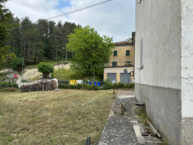 Casa cielo - terra in vendita a Comunanza