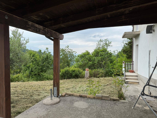 Casa cielo - terra in vendita a Comunanza