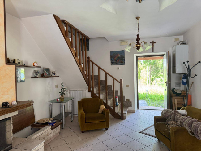 Casa cielo - terra in vendita a Comunanza