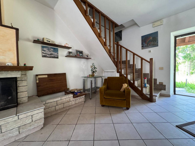 Casa cielo - terra in vendita a Comunanza