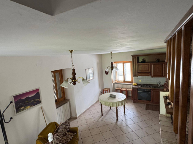 Casa cielo - terra in vendita a Comunanza