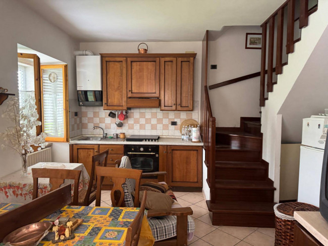 Casa cielo - terra in vendita a Comunanza