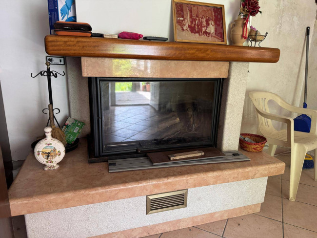 Casa cielo - terra in vendita a Comunanza