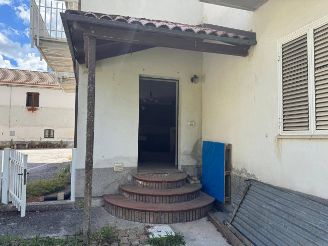 Casa cielo - terra in vendita a Comunanza