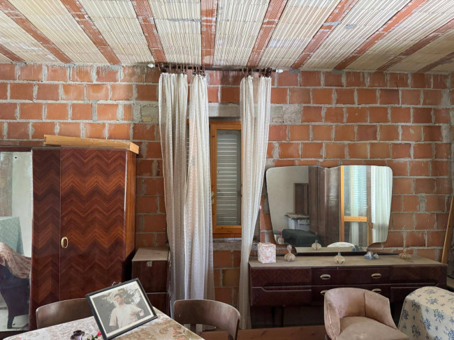 Casa cielo - terra in vendita a Comunanza