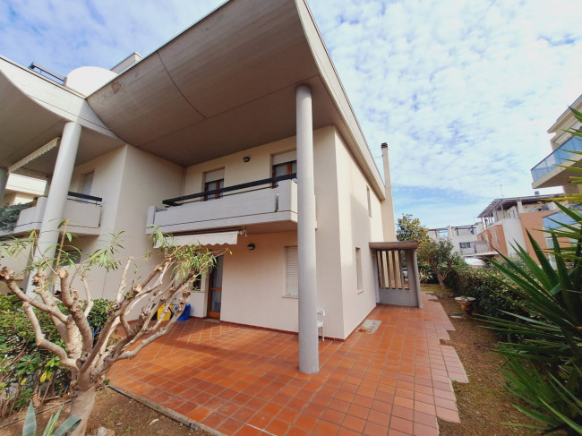 Villino a  schiera / bifamiliare in affitto a Grottammare