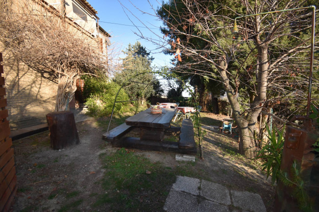 Casale Colonico Rustico in vendita a Ripatransone