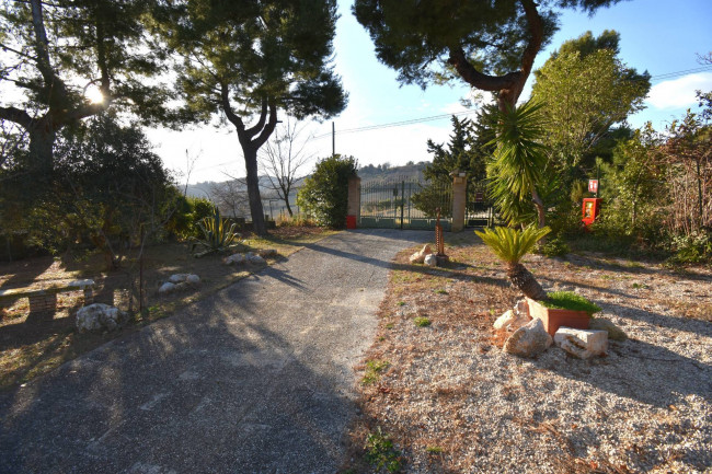 Albergo / Residence / Struttura Ricettiva in vendita a Ripatransone
