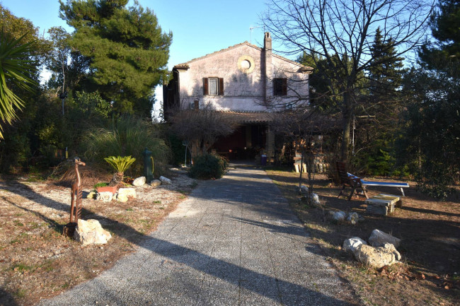 Albergo / Residence / Struttura Ricettiva in vendita a Ripatransone