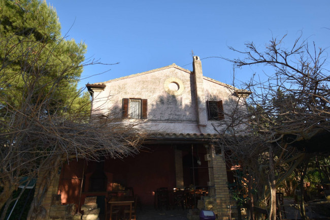 Albergo / Residence / Struttura Ricettiva in vendita a Ripatransone